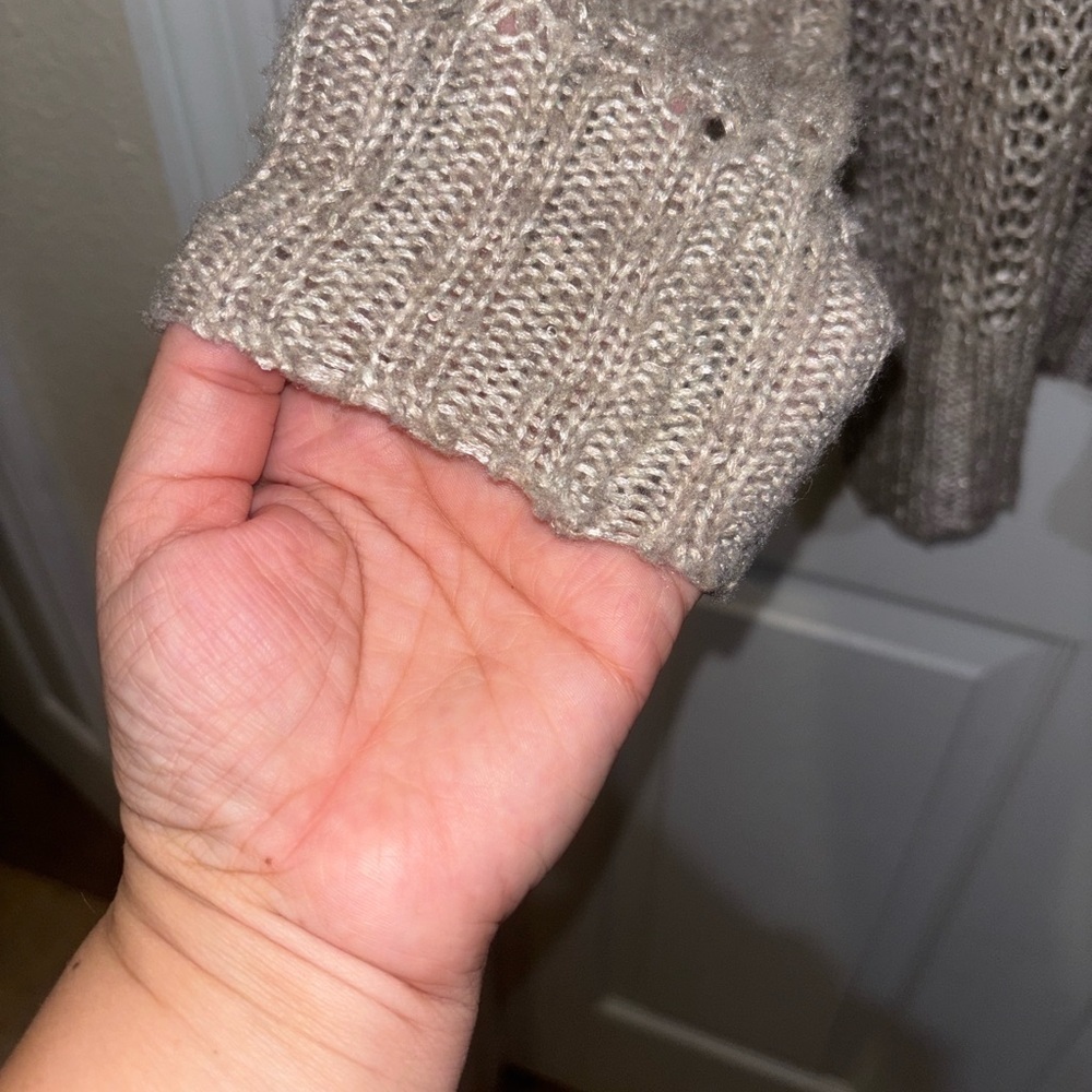 AERIE Sheer Cable Knit Women's Cotton Blend Sweater Size M Gray Soft & Cozy - Picture 6 of 8